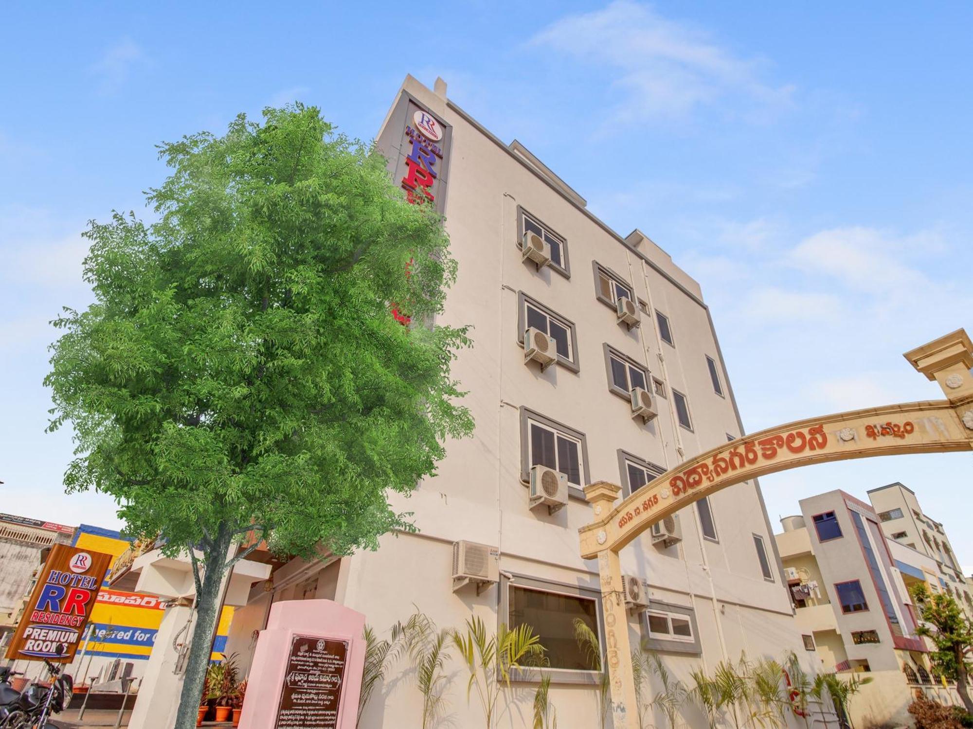 Hotel O Rr Residency Khammam Exterior foto